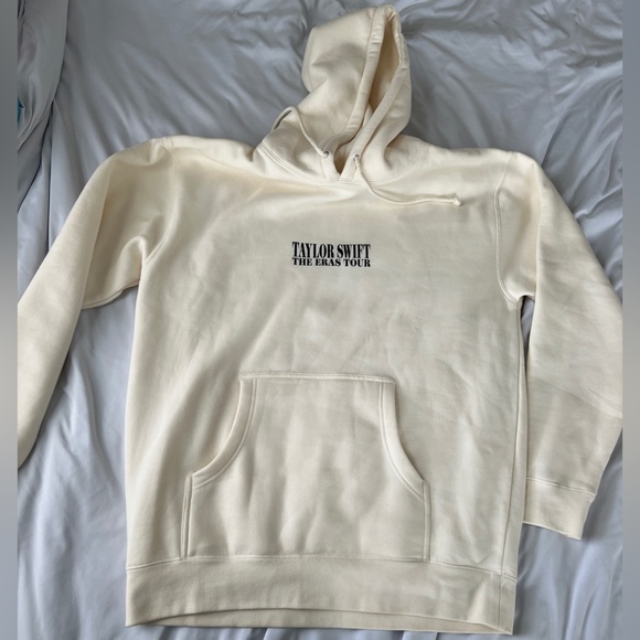 Taylor Swift Eras Tour Merchandise - TAYLOR SWIFT THE ERAS TOUR BEIGE HOODIE - Picture 4 of 5